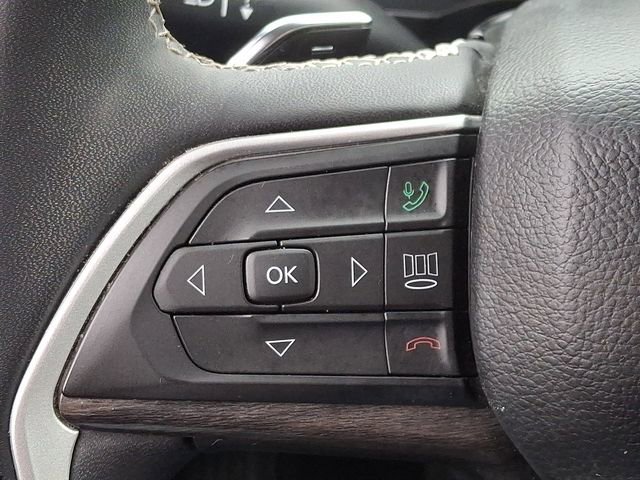 Used 2023 Jeep Grand Cherokee L Limited w/ Black Appearance Package AWD/4WD image 22