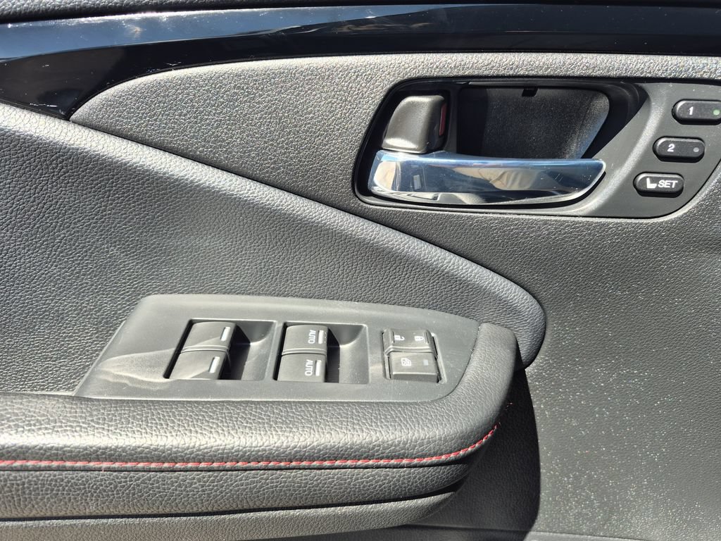 Used 2022 Honda Pilot Black Edition image 7