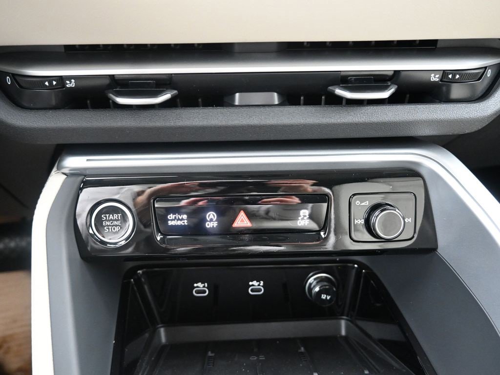 New 2025 Audi Q5 Prestige image 35