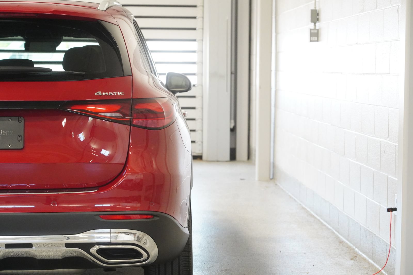 Used 2024 Mercedes-Benz GLC 300 4MATIC image 10