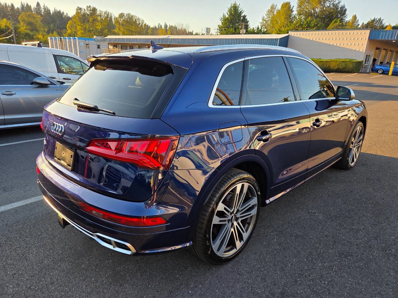 Used 2018 Audi SQ5 Prestige w/ Prestige Package image 6