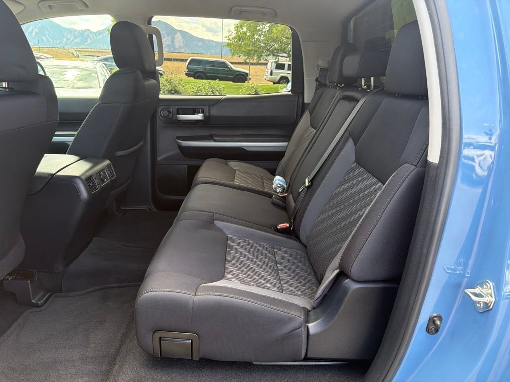 Used 2018 Toyota Tundra SR5 w/ TRD Off Road Package AWD/4WD image 17
