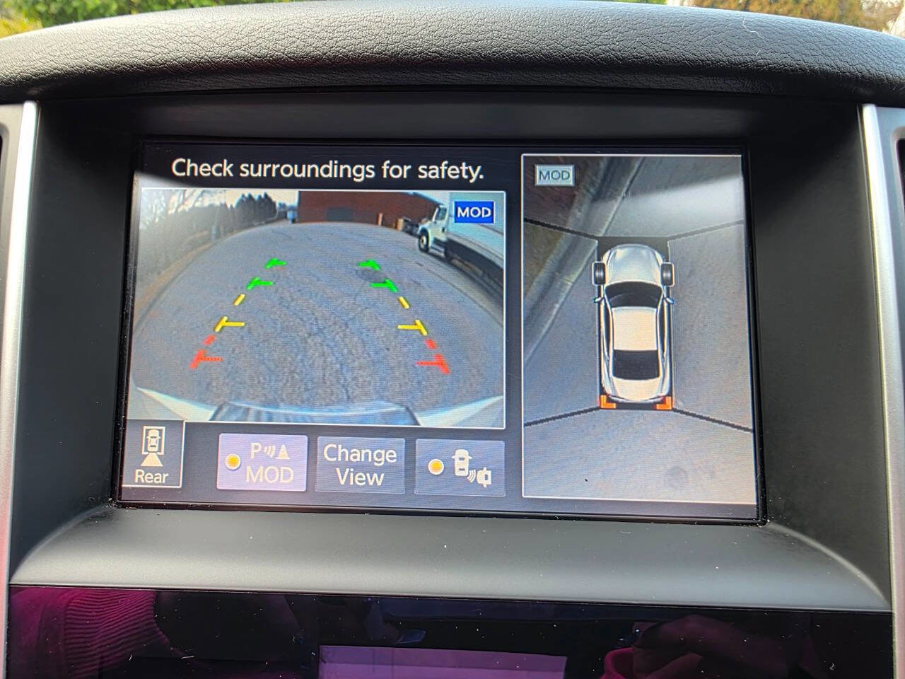 Used 2017 INFINITI Q60 2.0t w/ Premium Plus Package 2.0T image 24