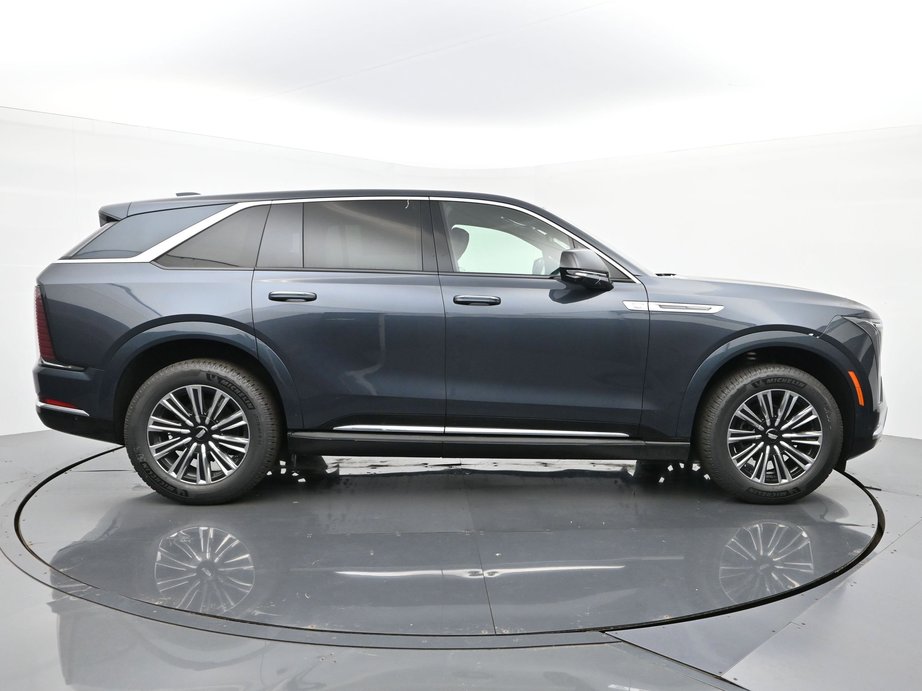 New 2026 Cadillac Escalade IQ Luxury 1 w/ LPO, Floor Liner Package image 6