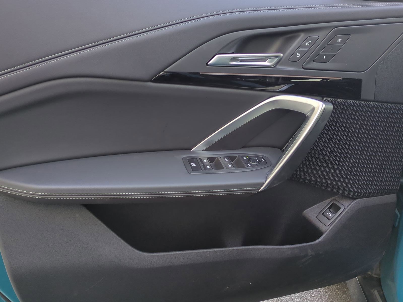 Used 2025 BMW X1 xDrive28i image 14