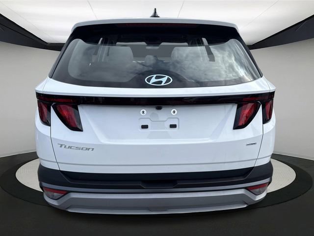 Certified 2025 Hyundai Tucson SE image 4