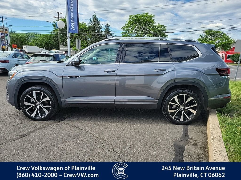 Certified 2024 Volkswagen Atlas SEL Premium R-Line AWD/4WD image 25
