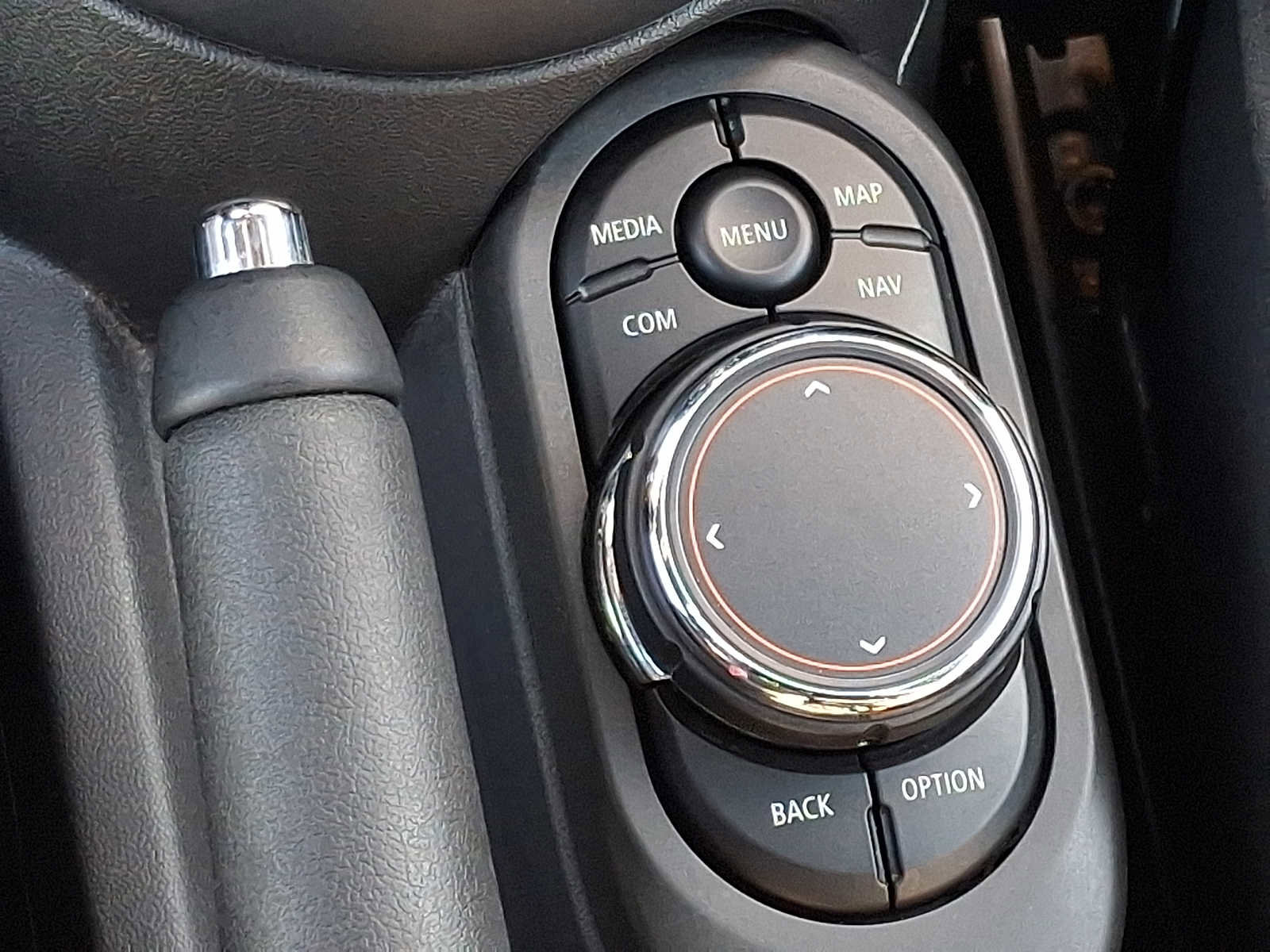 Used 2019 MINI Cooper 2-Door Hardtop image 25