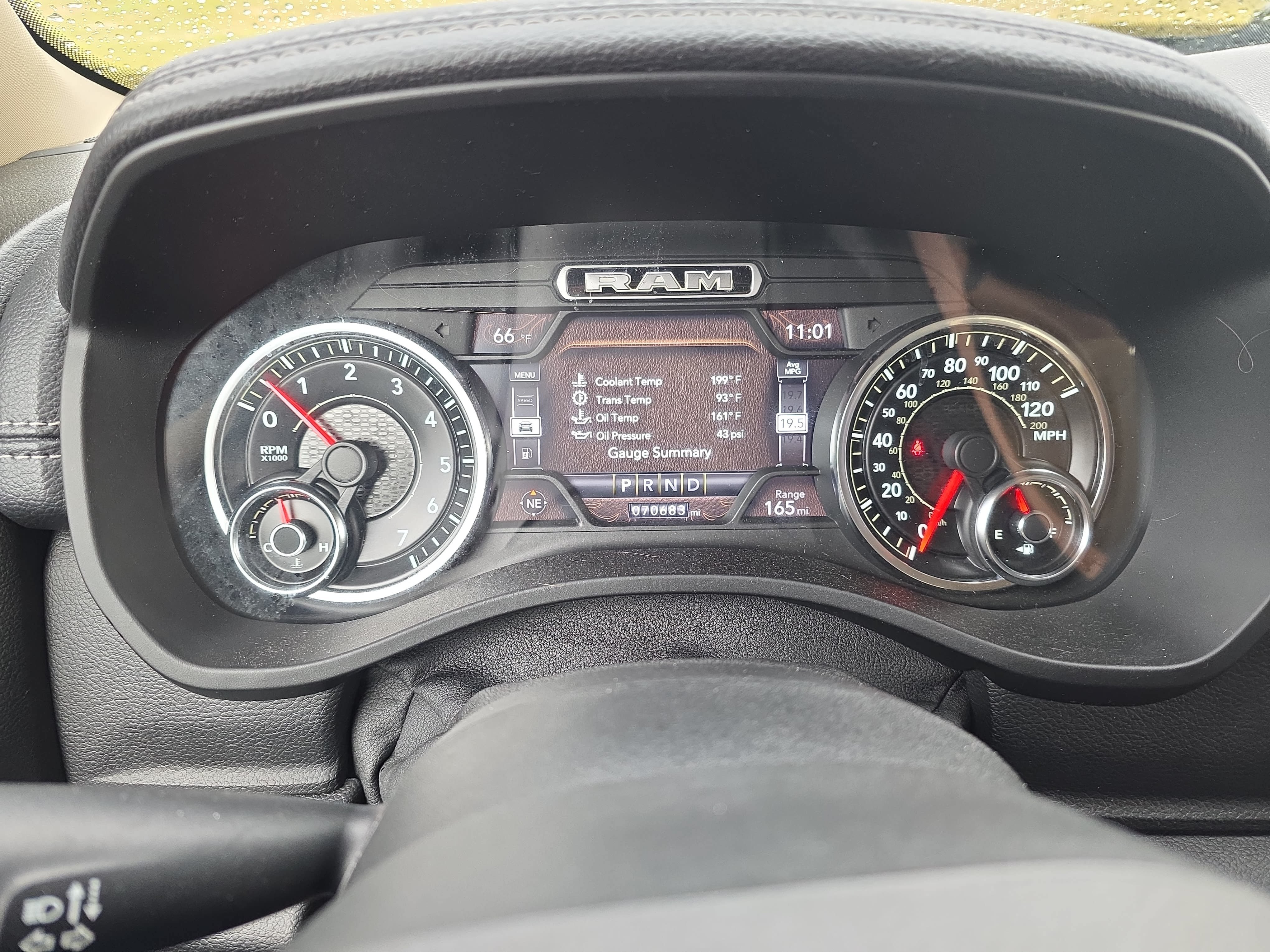 Used 2019 RAM 1500 Laramie AWD/4WD image 16