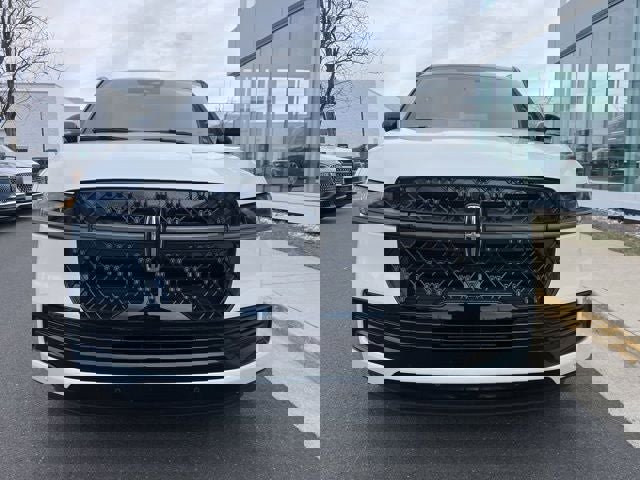 Used 2025 Lincoln Navigator L Black Label image 2