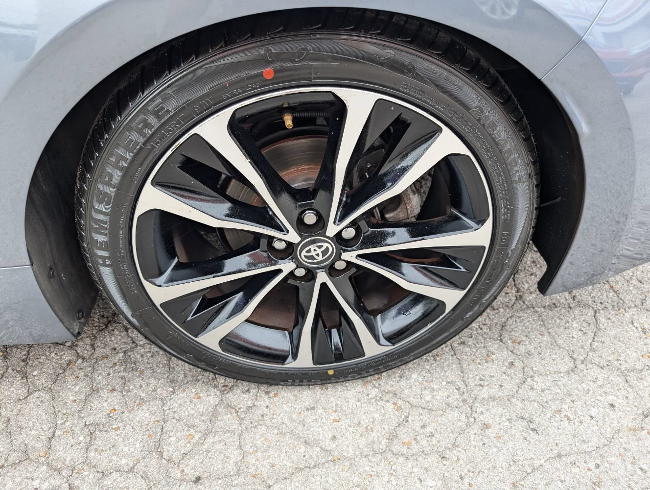 Used 2020 Toyota Corolla LE FWD image 25
