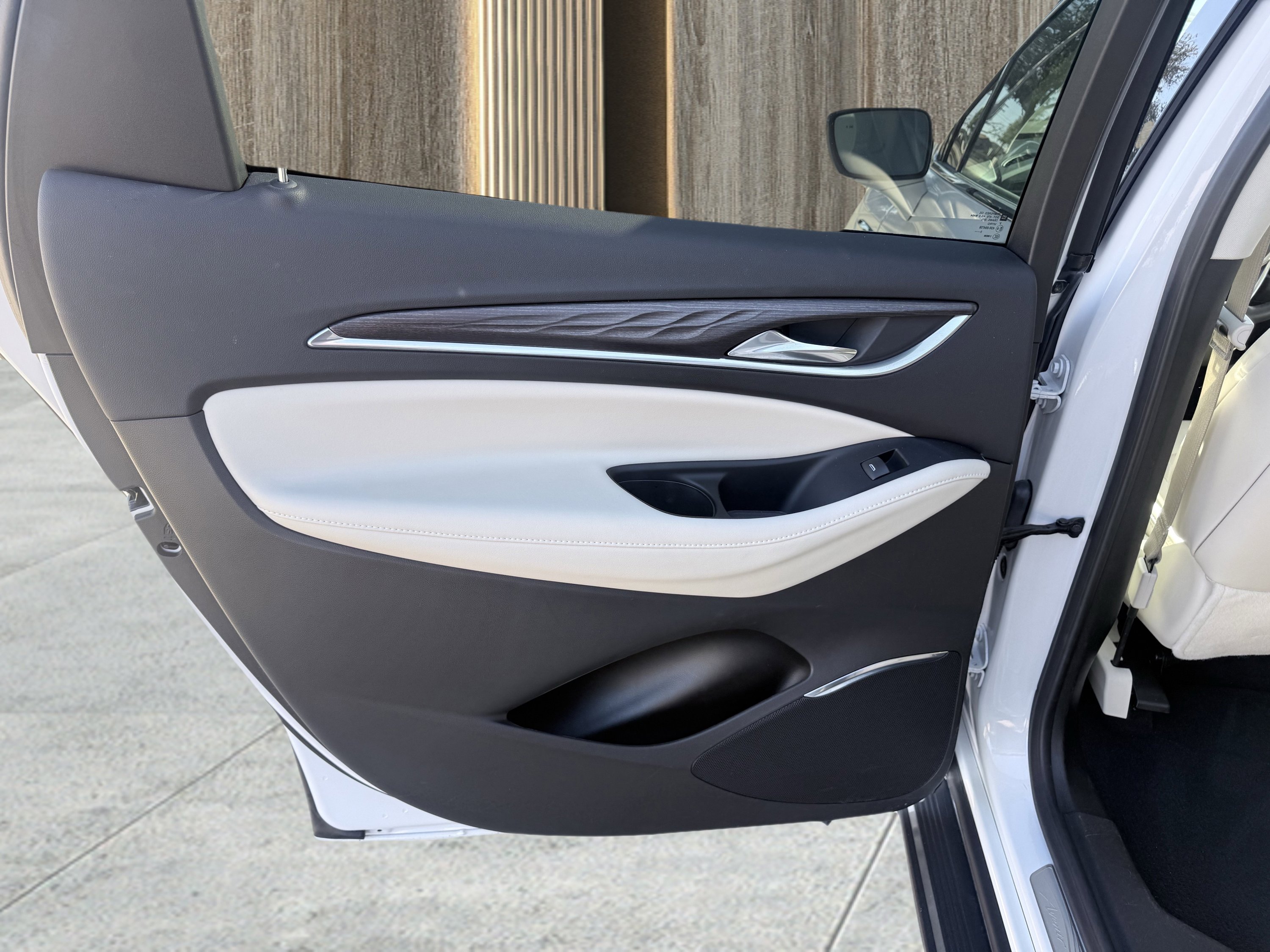 Used 2024 Buick Enclave Avenir w/ LPO, Hit The Road Package image 37