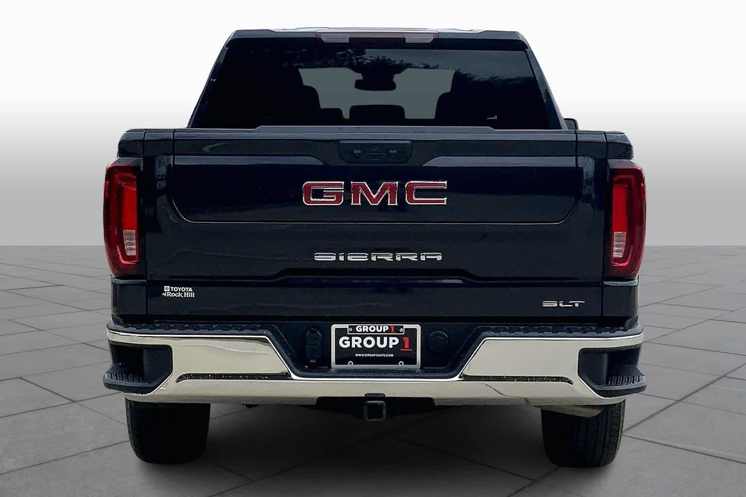Used 2025 GMC Sierra 1500 SLT AWD/4WD image 5
