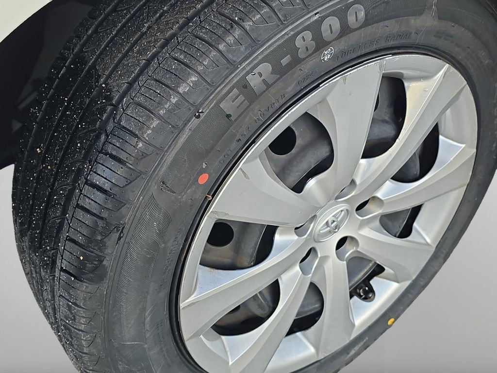 Used 2022 Toyota Corolla LE image 13