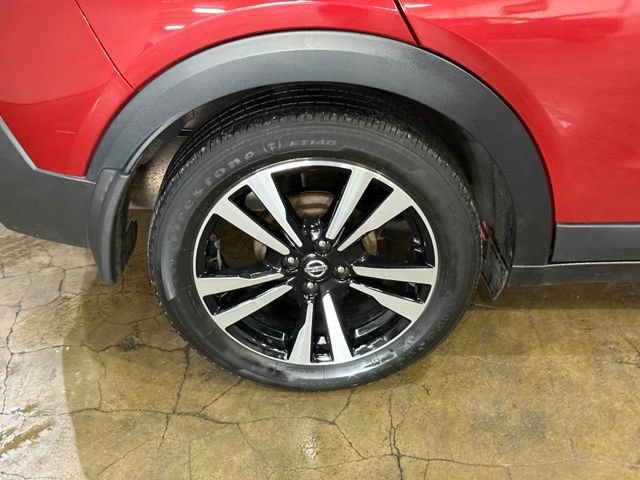 Certified 2020 Nissan Kicks SR w/ SR Premium Package FWD image 5