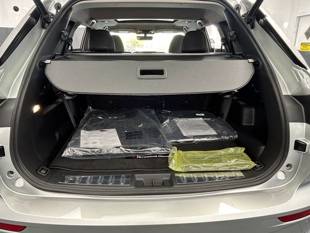 New 2026 Mitsubishi Outlander SE FWD image 31