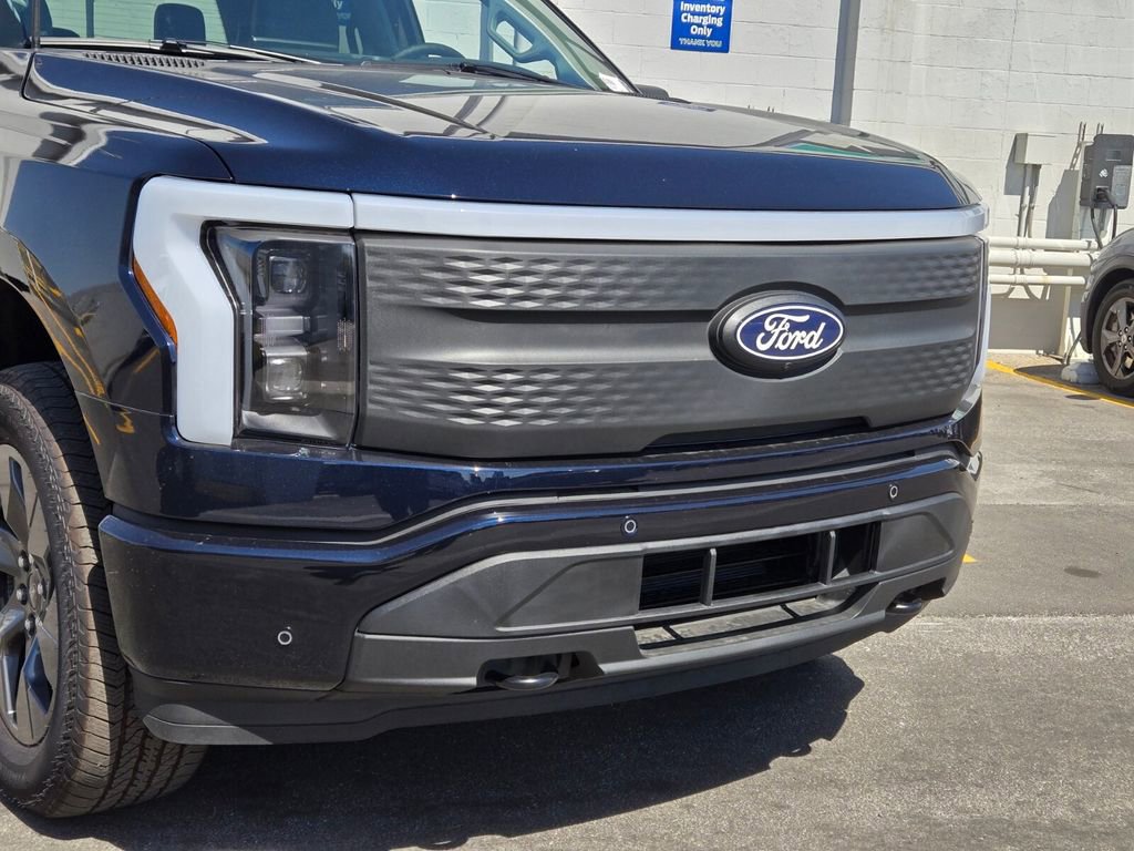 New 2025 Ford F150 Lightning Flash AWD/4WD image 2