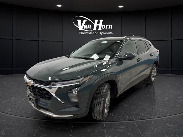 Used 2025 Chevrolet Trax LT FWD image 7