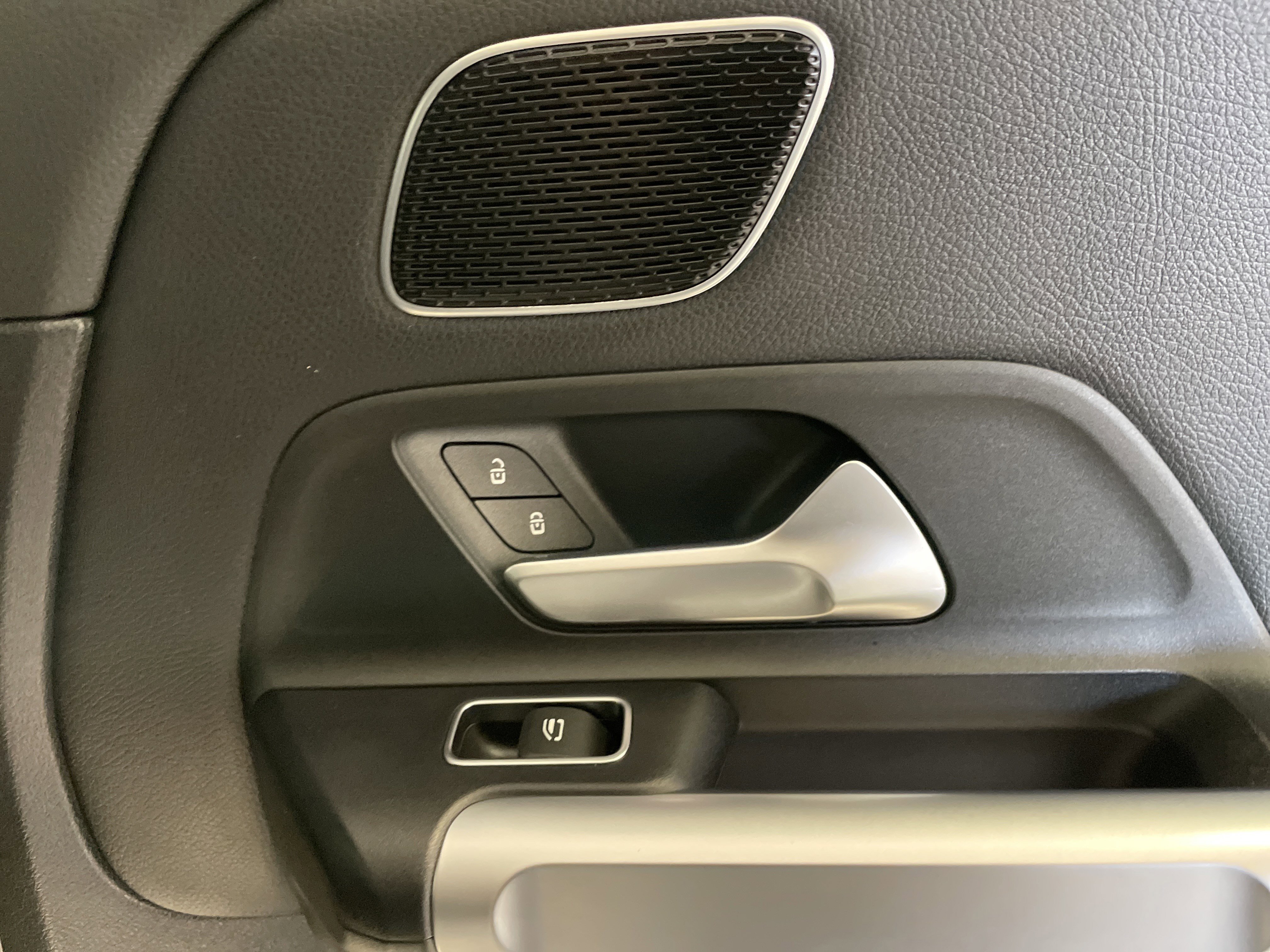 Used 2023 Mercedes-Benz EQB 350 4MATIC SUV w/ Pinnacle Package image 17