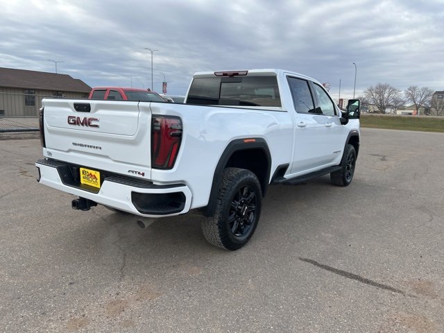 Used 2025 GMC Sierra 2500 AT4 w/ AT4 Premium Plus Package image 9