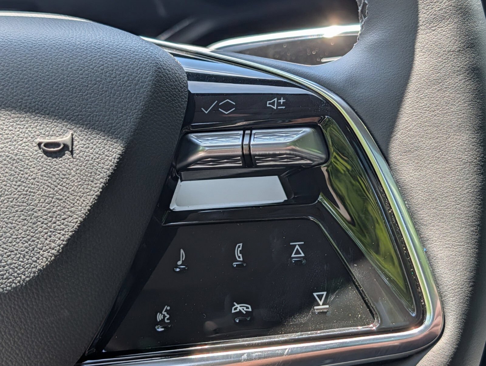 New 2026 Cadillac Optiq Luxury 1 AWD/4WD image 36