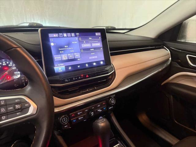 Certified 2022 Jeep Compass Limited image 35