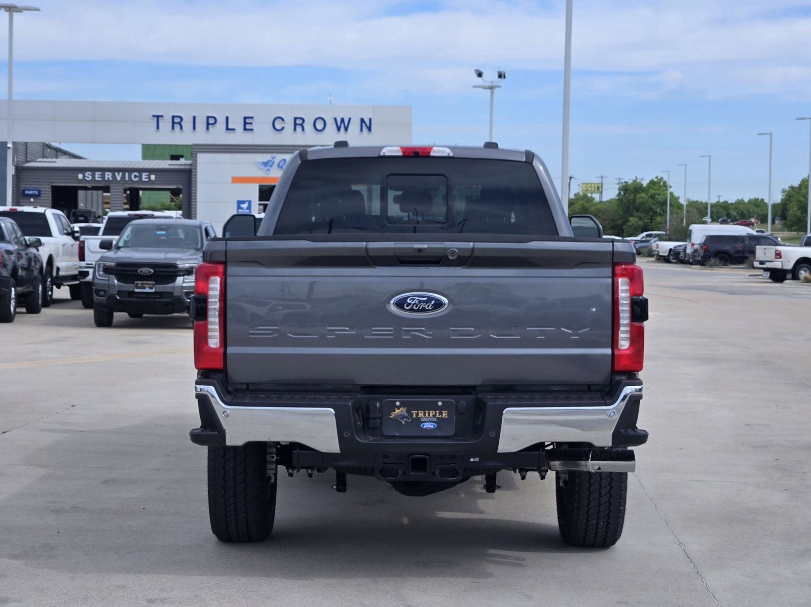 New 2026 Ford F350 Lariat AWD/4WD image 8