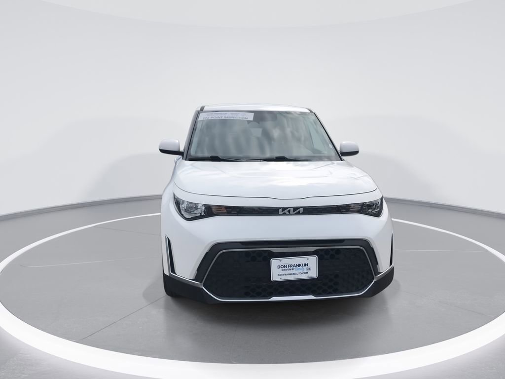 Certified 2025 Kia Soul LX w/ LX Technology Package FWD image 3