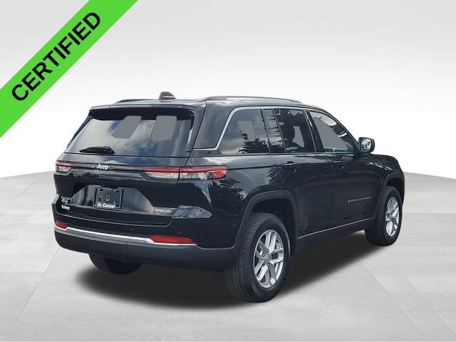 Used 2023 Jeep Grand Cherokee Laredo w/ Luxury Tech Group I AWD/4WD image 4