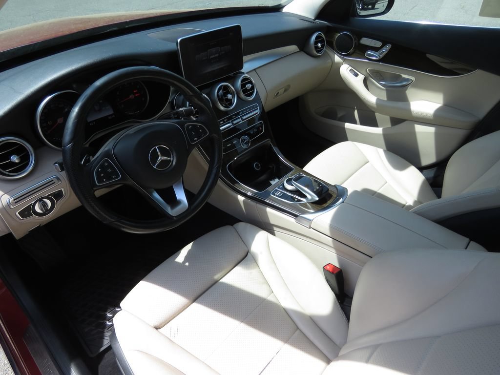 Used 2018 Mercedes-Benz C 300 4MATIC Sedan image 11