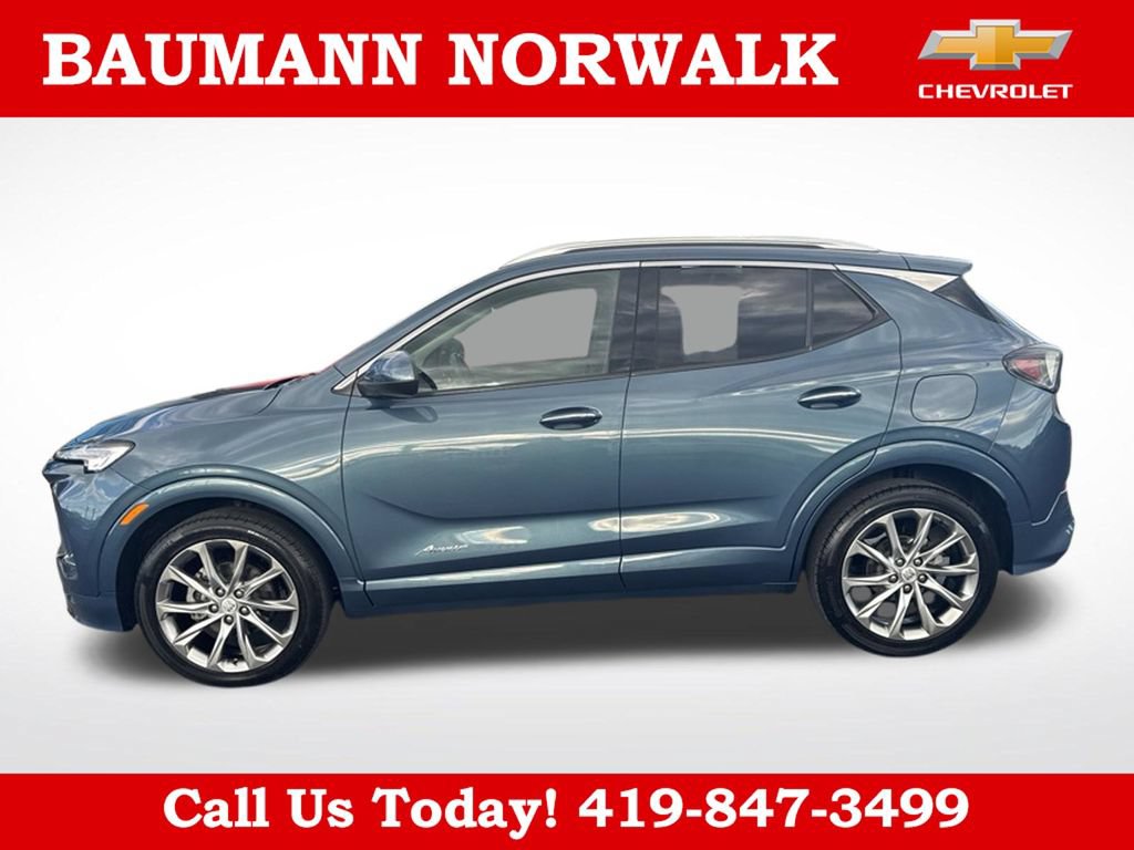 Used 2024 Buick Encore GX Avenir w/ Avenir Convenience Package FWD image 3
