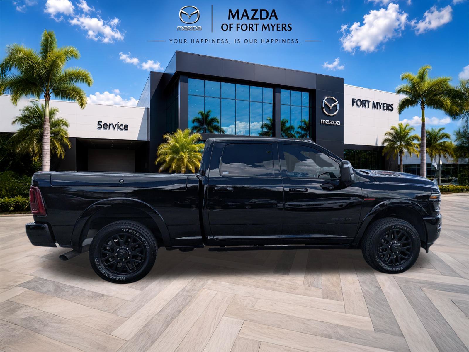 Used 2025 RAM 2500 Limited AWD/4WD image 3