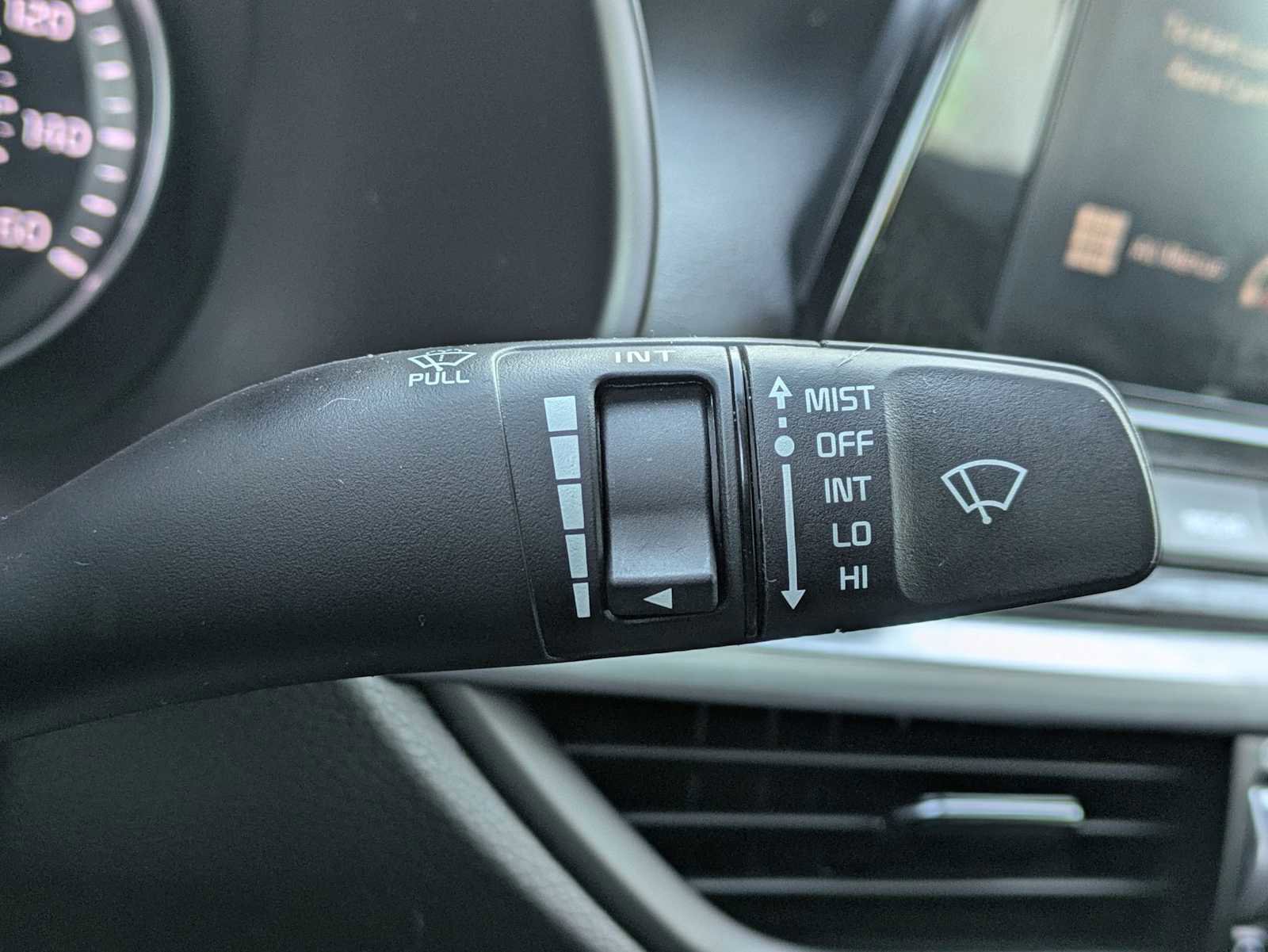 Used 2024 Kia Forte LXS image 23