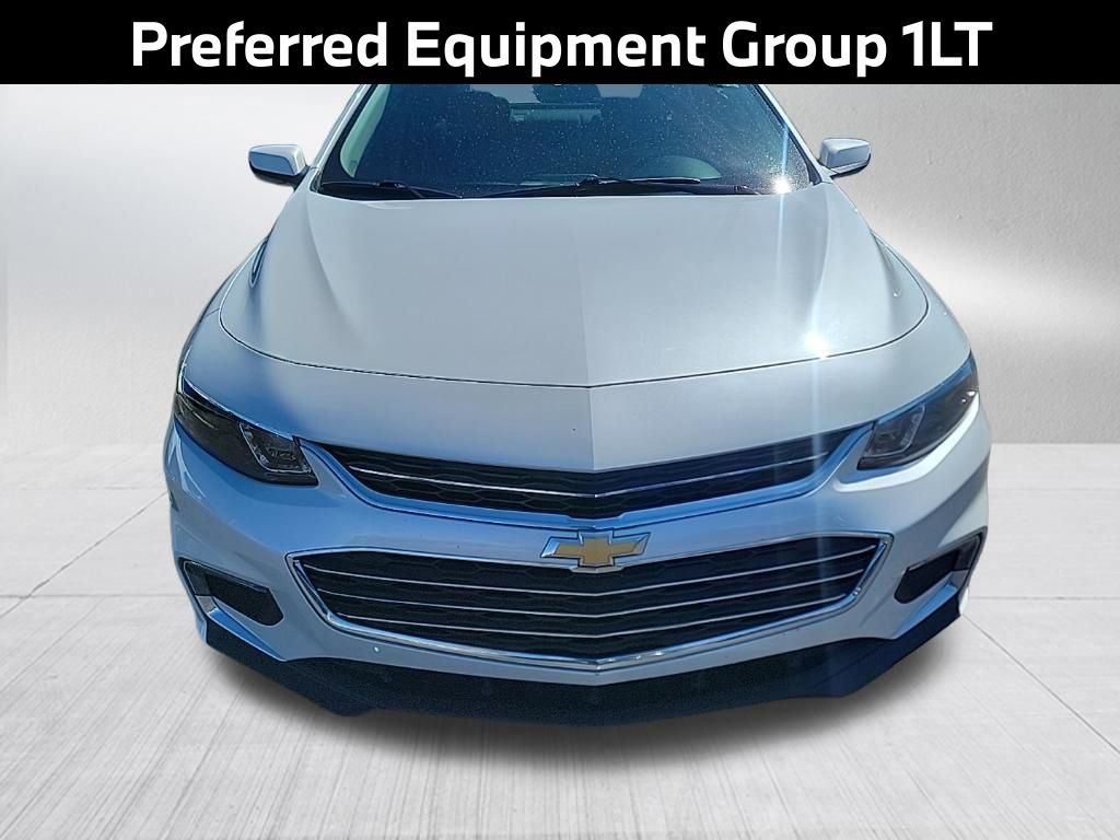 Used 2018 Chevrolet Malibu LT image 3