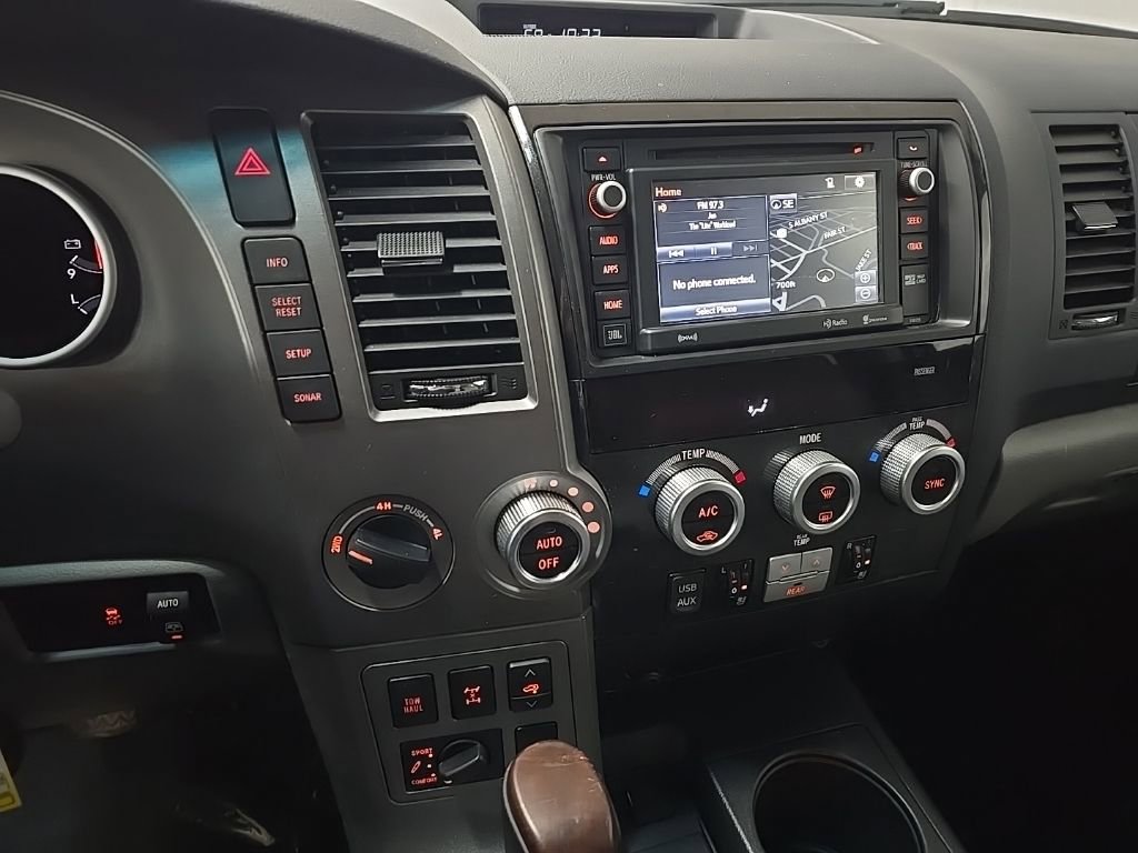 Used 2016 Toyota Sequoia Platinum image 25