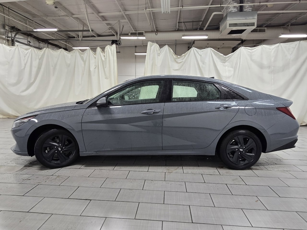 Used 2022 Hyundai Elantra SEL w/ Cargo Package image 11