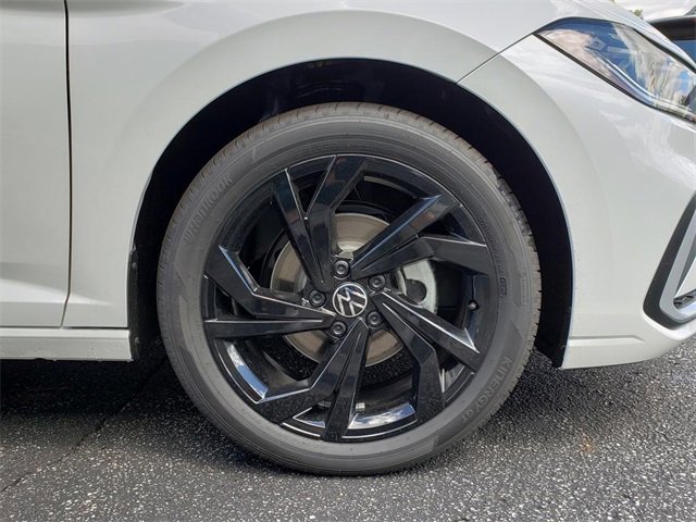 New 2025 Volkswagen Jetta SE image 12