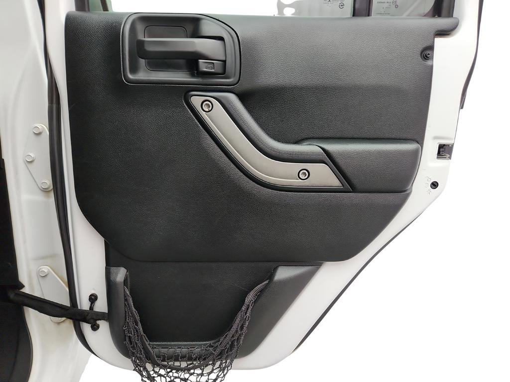Used 2018 Jeep Wrangler Unlimited Sport S image 24