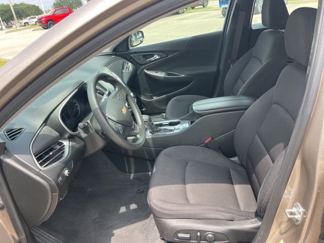 Used 2025 Chevrolet Malibu LT FWD image 15
