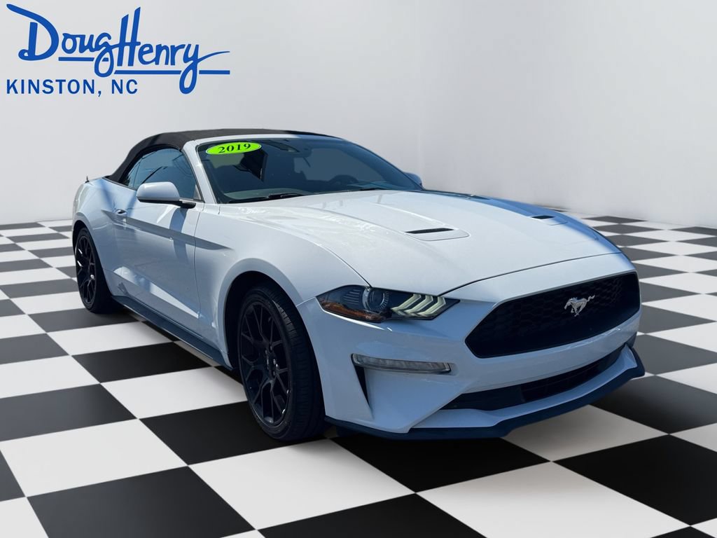 Used 2019 Ford Mustang Convertible w/ Ecoboost Performance Package RWD image 7