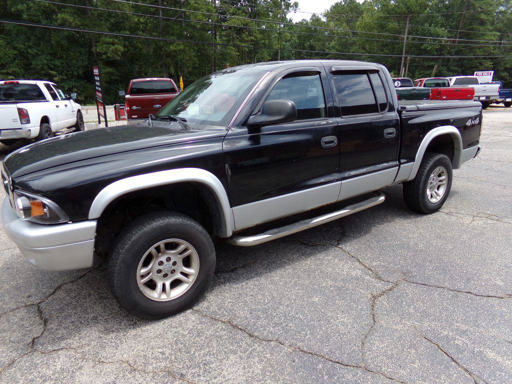 Used 2004 Dodge Dakota SLT w/ Deluxe Convenience Group AWD/4WD image 2