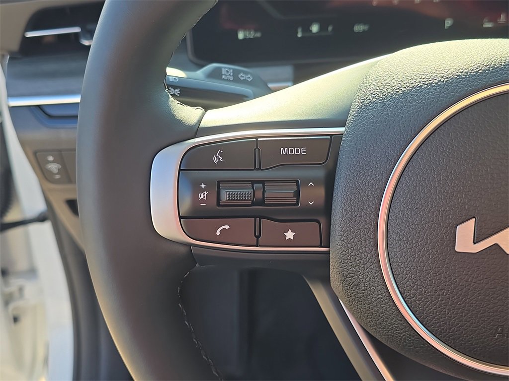 New 2026 Kia K5 EX image 33