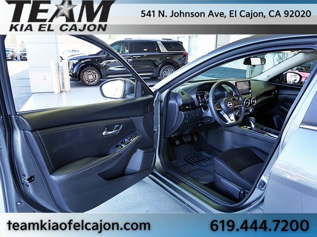 Used 2024 Nissan Sentra SV image 36