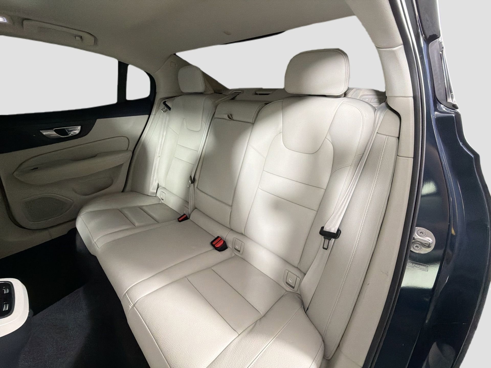 Certified 2024 Volvo S60 B5 Ultimate w/ Climate Package image 26