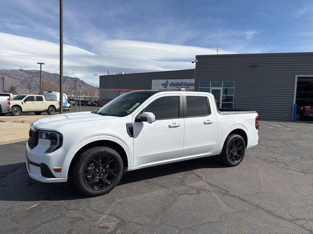 New 2025 Ford Maverick Lobo image 18