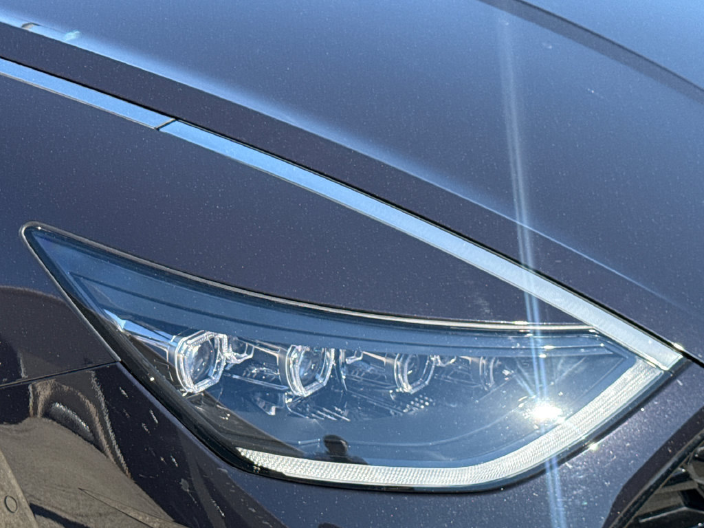 Used 2023 Hyundai Sonata Limited w/ Preferred Accessory Package FWD image 4