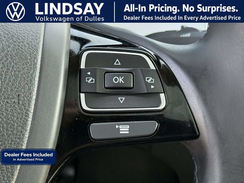 Used 2016 Volkswagen Touareg TDI AWD/4WD image 24