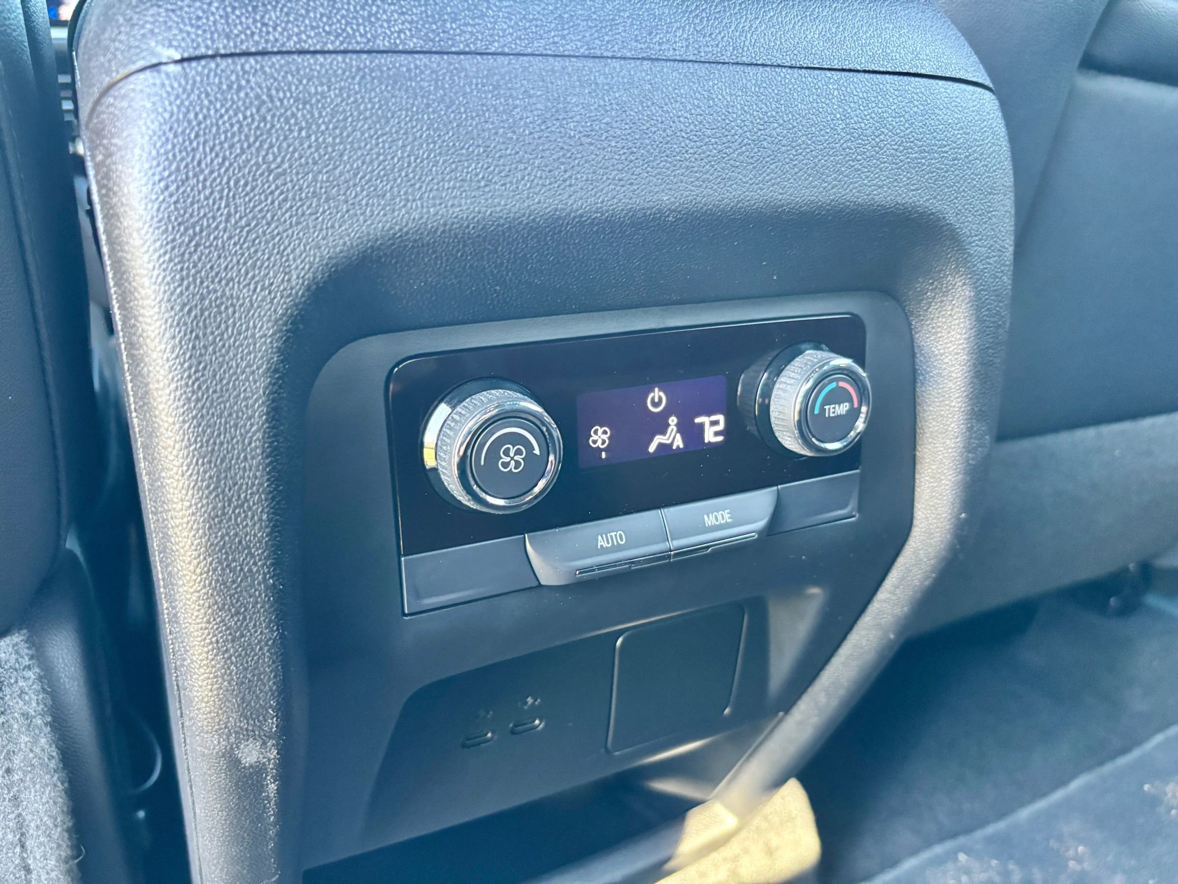 Used 2026 Chevrolet Traverse Z71 image 25