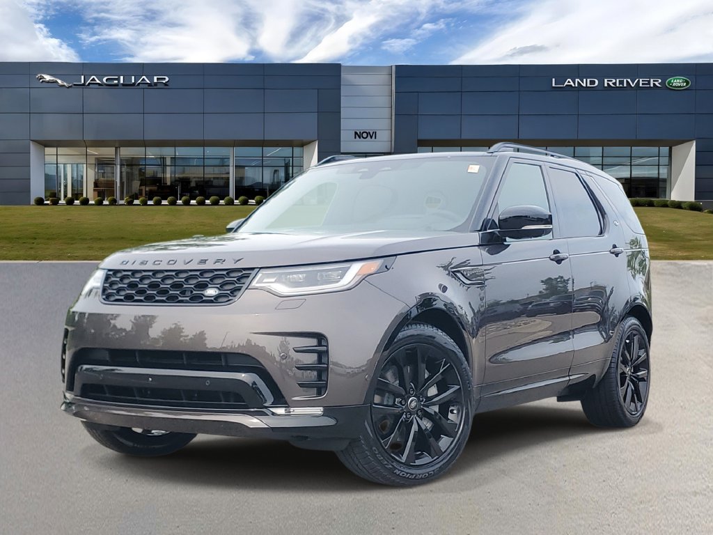 New 2026 Land Rover Discovery Dynamic SE
