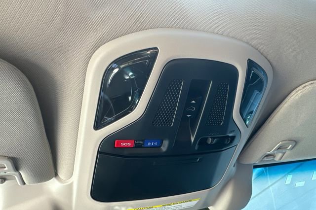 Used 2021 Subaru Outback Limited AWD/4WD image 32